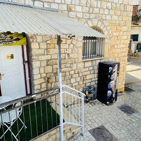 Zimmer In Old City Рош Пина Екстериор снимка